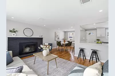 12 Holloway St, Malden, MA 02148 - Photo 3