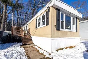 5 Alpine St, Rockland, MA 02370 - Photo 1