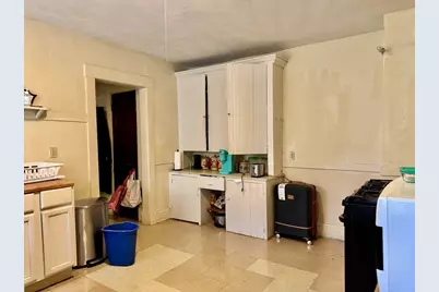 21 Bloomfield St, Springfield, MA 01108 - Photo 21