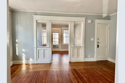 21 Bloomfield St, Springfield, MA 01108 - Photo 3