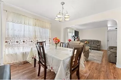 19 Heath St, Everett, MA 02149 - Photo 5