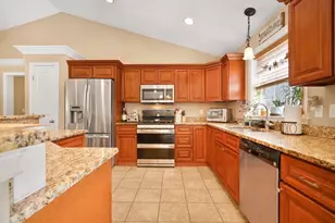 263 Plain St, Rehoboth, MA 02769 - Photo 9