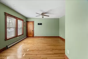 61 School St, Auburn, MA 01501 - Photo 11