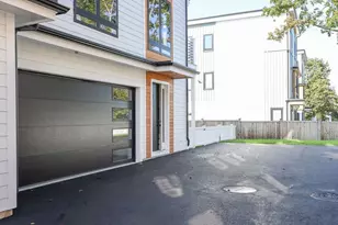 31 Hall St, Waltham, MA 02453 - Photo 19