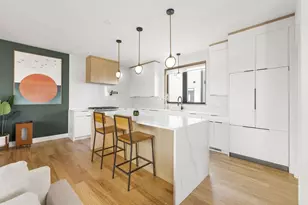 31 Hall St, Waltham, MA 02453 - Photo 5