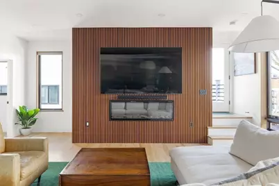 31 Hall St #2, Waltham, MA 02453 - Photo 3