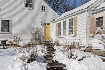 561 Circuit Street, Hanover, MA 02339 - Photo 3