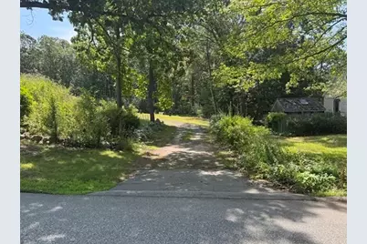 26 Sprague Ave, Chelmsford, MA 01824 - Photo 9