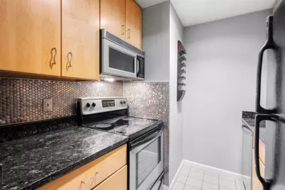 350 W 4th St #103, Boston, MA 02127 - Photo 7