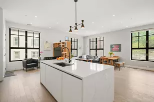 8 Leverett St, Brookline, MA 02445 - Photo 5