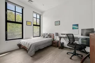 8 Leverett St, Brookline, MA 02445 - Photo 17