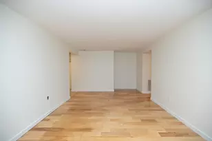 60 Shrewsbury Green Dr, Shrewsbury, MA 01545 - Photo 5