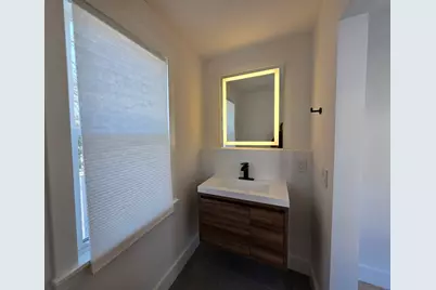 84 Dudley St, Medford, MA 02155 - Photo 19