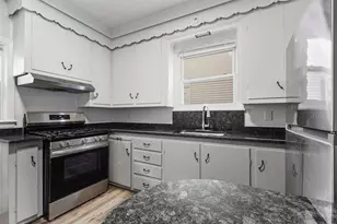 271 Mulberry St, Fall River, MA 02721 - Photo 15