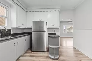 271 Mulberry St, Fall River, MA 02721 - Photo 25