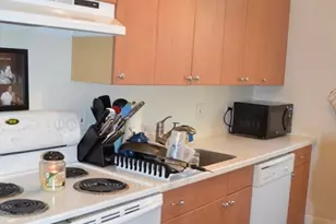 12 Kilsyth Rd, Brookline, MA 02445 - Photo 5