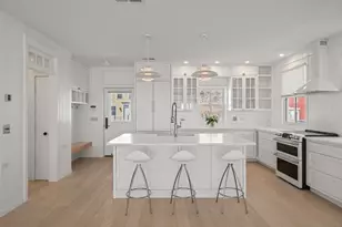 613 Commercial St, Provincetown, MA 02657 - Photo 11