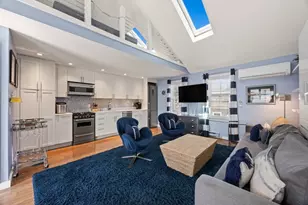 147 Commercial St, Provincetown, MA 02657 - Photo 9