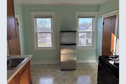 112 Prospect St #2, Somerset, MA 02726 - Photo 9