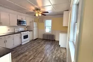 13 Howland St, Plymouth, MA 02360 - Photo 9