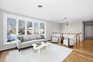 10 Trinity Rd, Winchester, MA 01890 - Photo 7