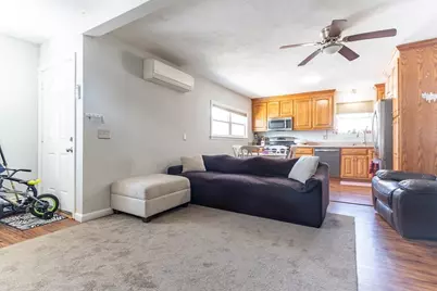 14 Pleasant St #B, Franklin, MA 02038 - Photo 5