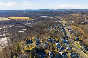 18 Cedar St, Northampton, MA 01060 - Photo 41