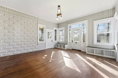 18 Cedar St, Northampton, MA 01060 - Photo 7