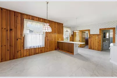 18 Cedar St, Northampton, MA 01060 - Photo 17