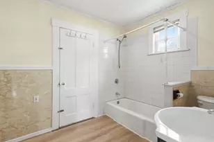 223 School St, Lowell, MA 01854 - Photo 15