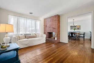 35 Peters St, North Andover, MA 01845 - Photo 5