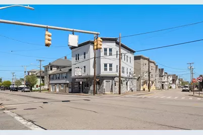 735 Broadway, Pawtucket, RI 02861 - Photo 17