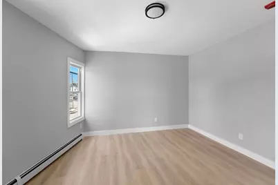 735 Broadway, Pawtucket, RI 02861 - Photo 11