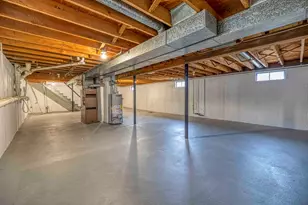 90 Evergreen Ave, Somerset, MA 02726 - Photo 11