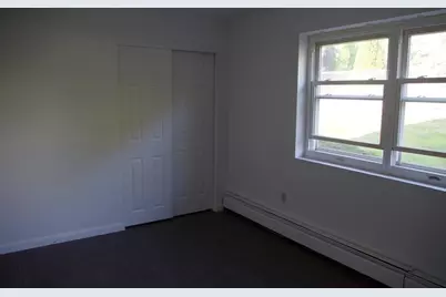 81 High St #10, Amesbury, MA 01913 - Photo 5