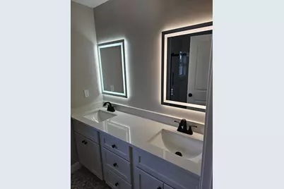 12 Benham Street, Worcester, MA 01604 - Photo 3