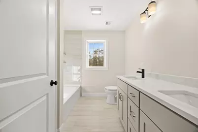 168 Run Brook Circle, Taunton, MA 02780 - Photo 29