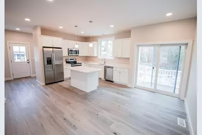 174 Wareham St, Marion, MA 02738 - Photo 11