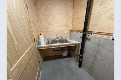 69 Culley St, Fitchburg, MA 01420 - Photo 5