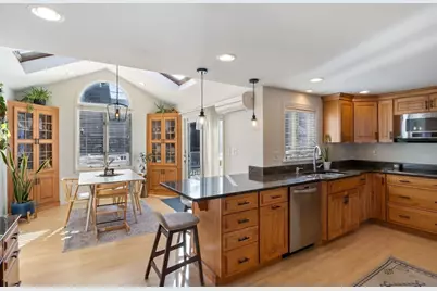 18 Kittredge Street, Peabody, MA 01960 - Photo 13