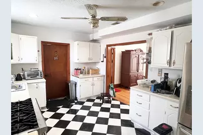 146 Woodrow Ave, Boston, MA 02124 - Photo 11