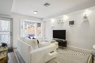 5 Dartmouth Pl, Boston, MA 02116 - Photo 19