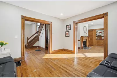 106 Amherst St, Springfield, MA 01109 - Photo 9