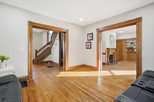 106 Amherst St, Springfield, MA 01109 - Photo 9