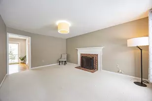 7 Lone Oak Cir, Holliston, MA 01746 - Photo 9