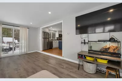 1015 South St, Tewksbury, MA 01876 - Photo 11