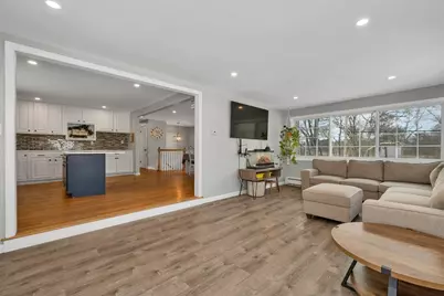 1015 South St, Tewksbury, MA 01876 - Photo 9