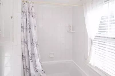 30 Melrose St, Worcester, MA 01605 - Photo 23