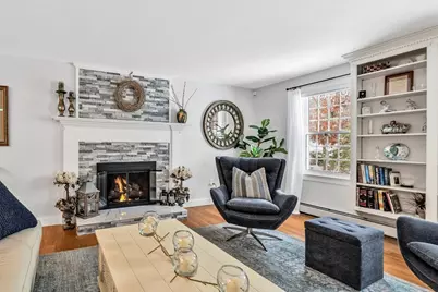 9 Washburn Pl, Dennis, MA 02641 - Photo 5