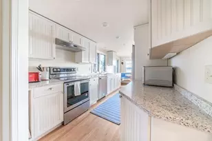 78 Little Neck Rd, Ipswich, MA 01938 - Photo 3